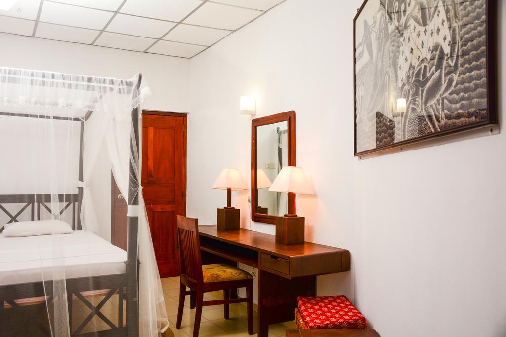 Ykd Tourist Rest Hikkaduwa 호텔 외부 사진